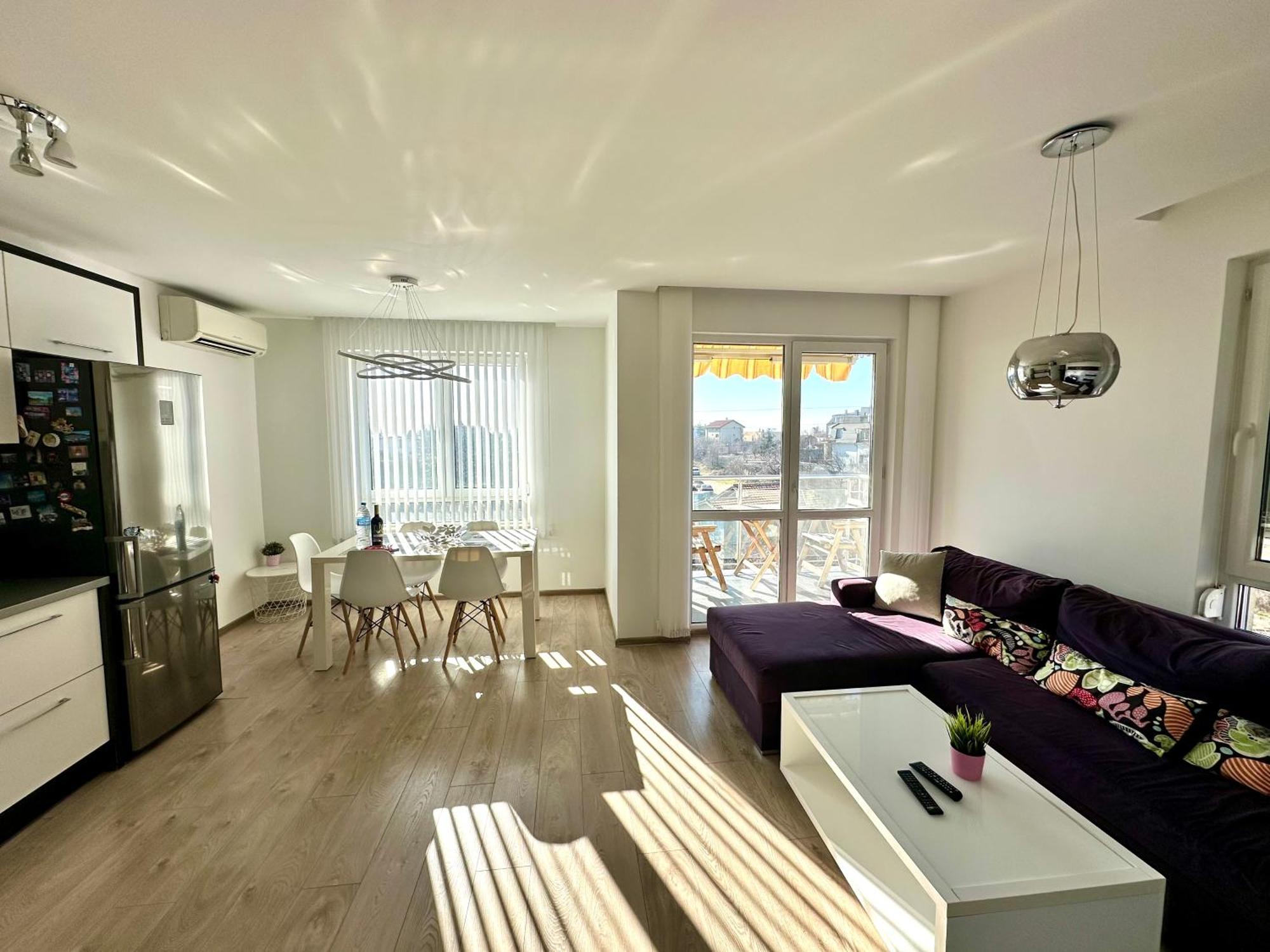 Briz Apartment; 2 Bdr; 6 Guests; Private Parking Varna Extérieur photo