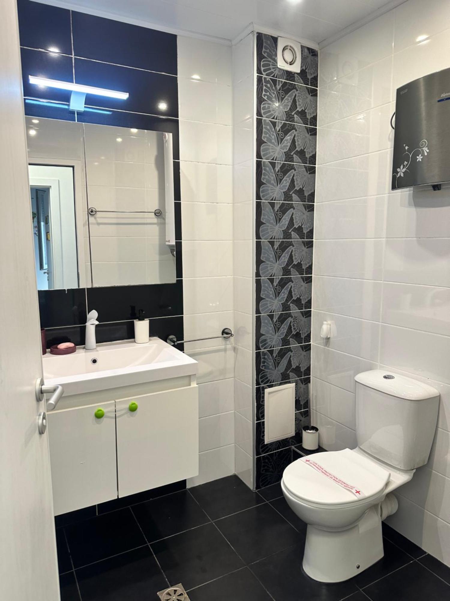 Briz Apartment; 2 Bdr; 6 Guests; Private Parking Varna Extérieur photo