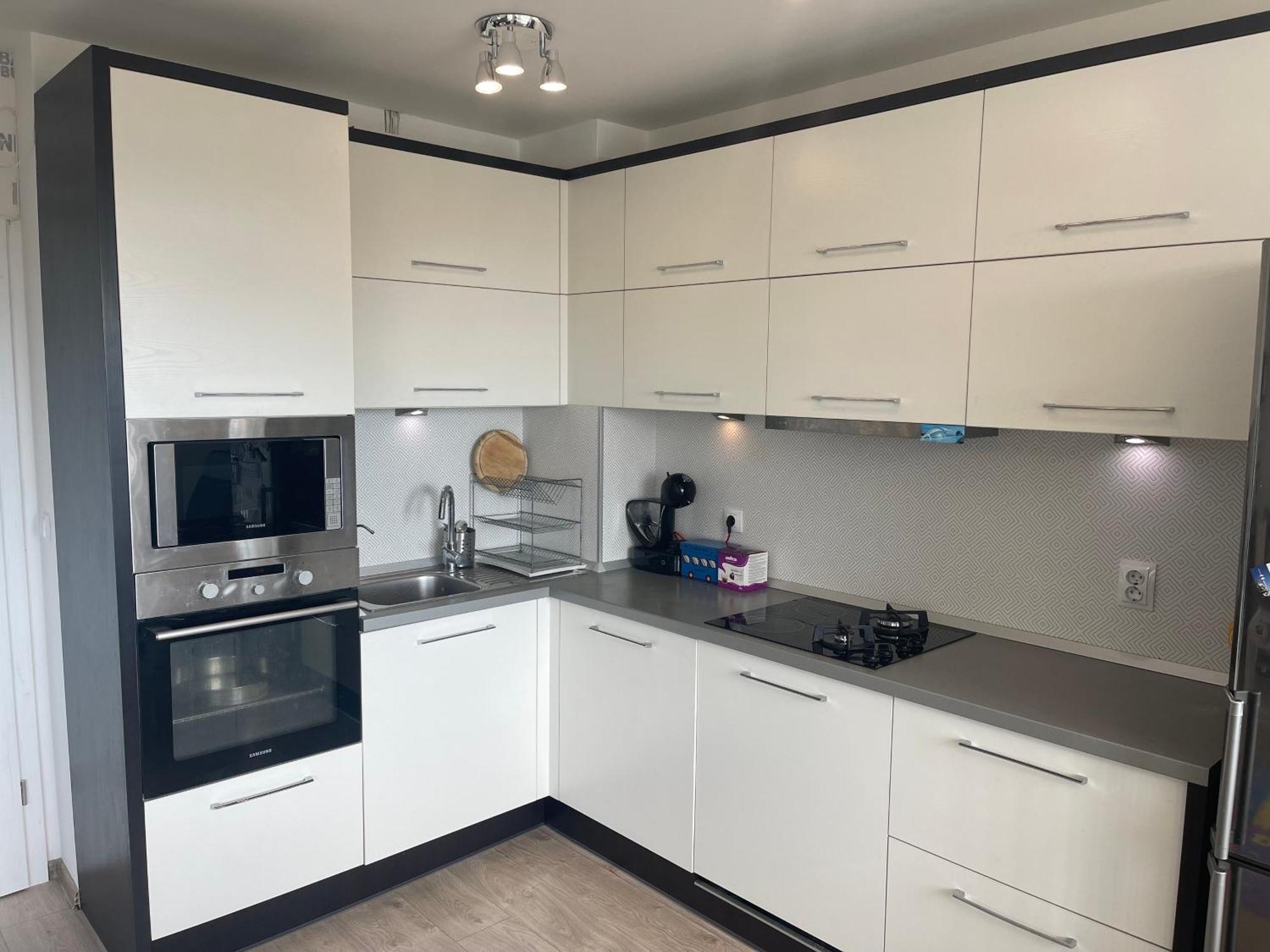 Briz Apartment; 2 Bdr; 6 Guests; Private Parking Varna Extérieur photo